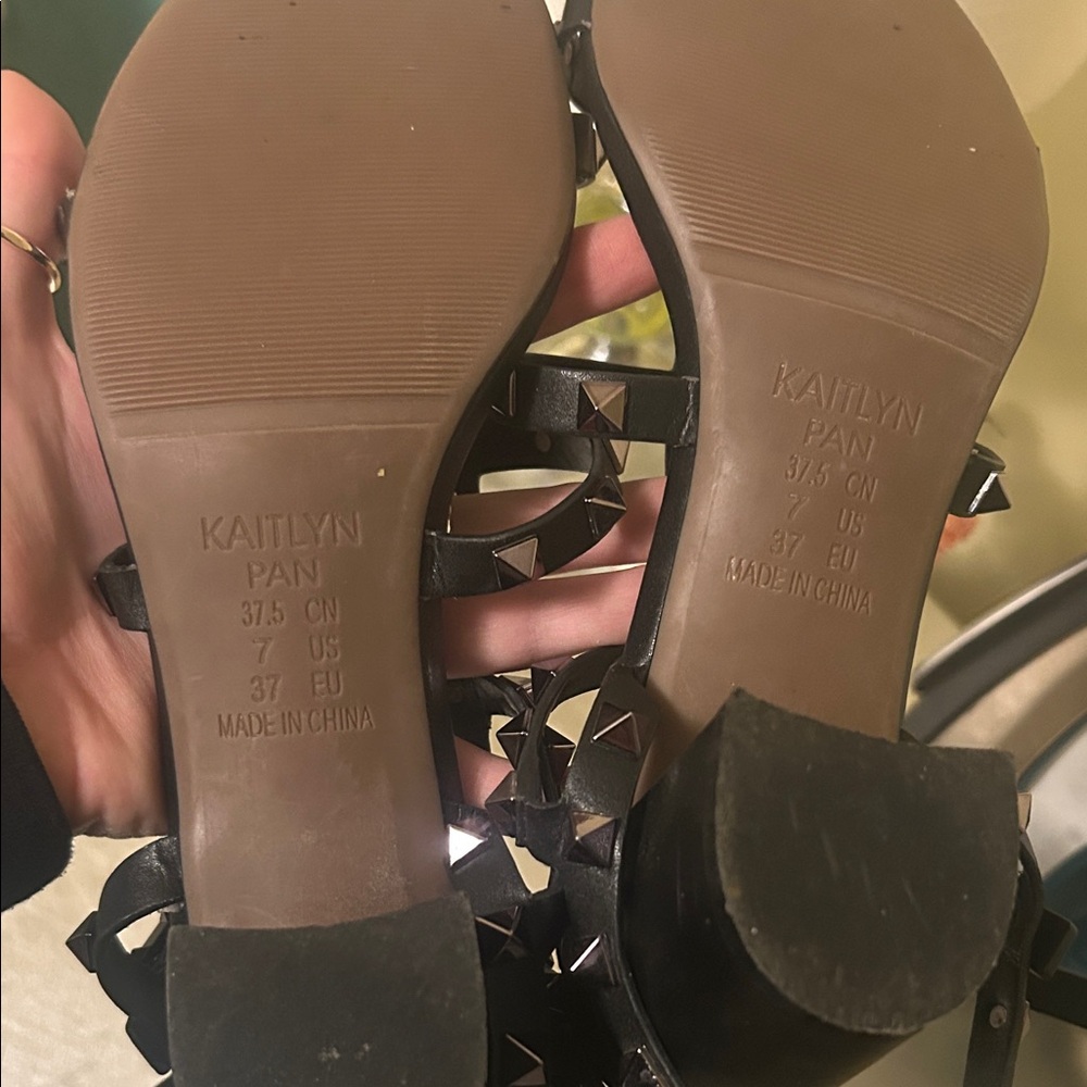 Kaitlyn Pan (Valentino look alike) black studded heels - Picture 3 of 5